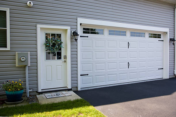 24/7 Emergency Garage Door Panel Replacement experts in Sycamore, GA